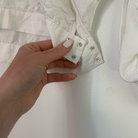 Aritzia Silk Crop Top - Picture 4 of 6